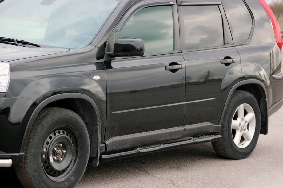 Nissan X-trail T31 2007-2014 Rury Boczne BB002 Czarny (2 szt., Stal Nierdzewna) Zdjęcia 4