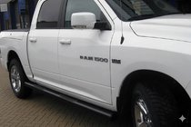 Dodge RAM (DR/DH/D1/DC/DM) 2002–2009 Standardowe Rury Bocz­ne Black (2 szt., Stal Nierdzewna) zdjęcia 1