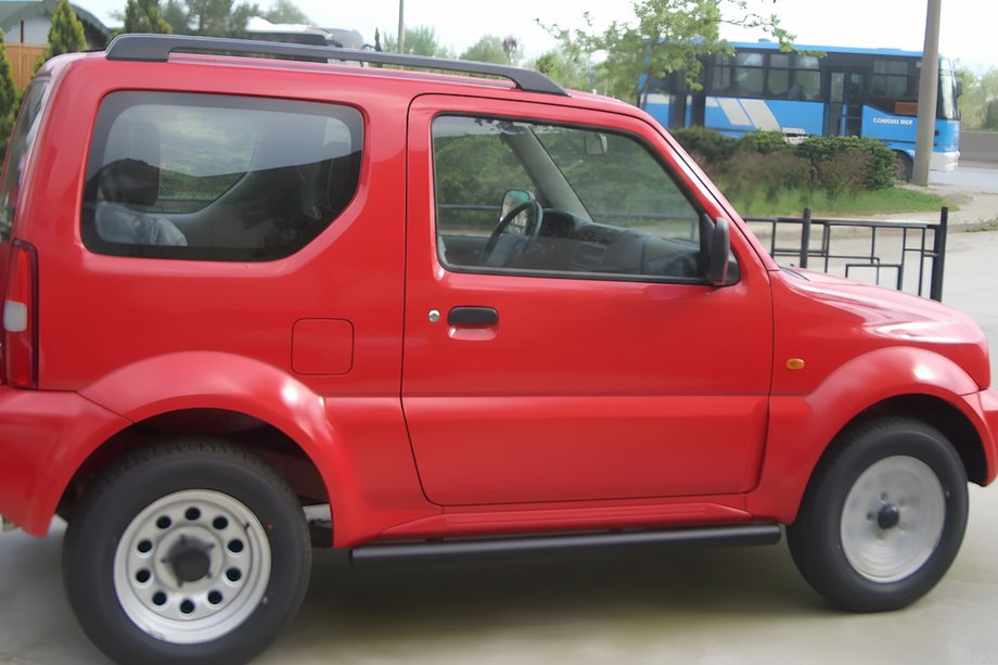 Suzuki Jimny 1998-2018 Rury Boczne Black (2 szt., stal nierdzewna) Image