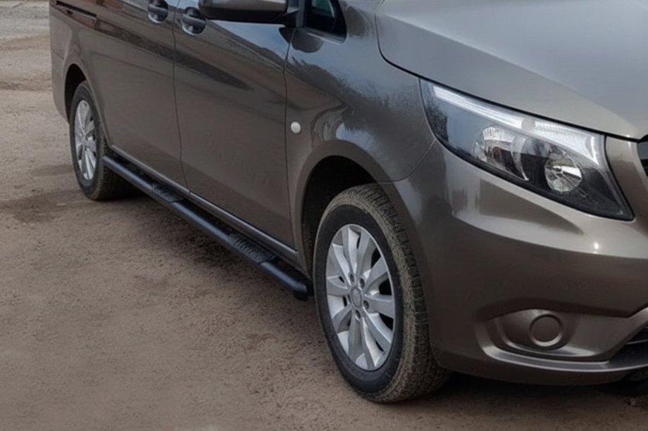 Mercedes Vito/V-class W447 2014- Rury Boczne Black (2 szt., Stal Nierdzewna) d60, długa baza (L3) Zdjęcia 2
