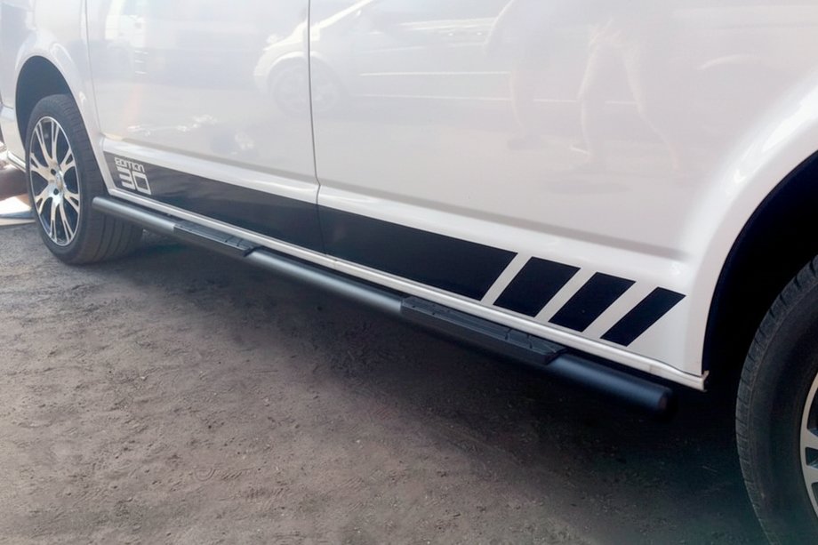 Volkswagen T5 Transporter 2003-2010 Rury Boczne Black (2 szt., stal nierdzewna) Zdjęcia 3