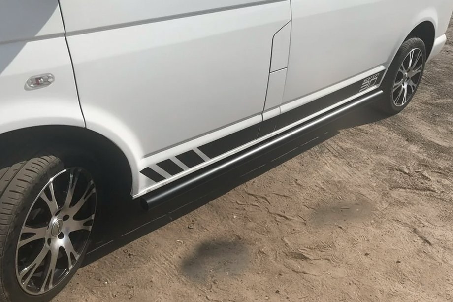 Volkswagen T5 Transporter 2003-2010 Rury Boczne Black (2 szt., stal nierdzewna) Zdjęcia 5