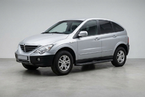 SsangYong Action 2005-2018 Progi Boczné Bosphorus Black (2 szt., Aluminium) zdjęcia 1