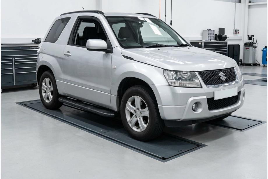 Suzuki Grand Vitara 2005-2017 Progi Boczné Bosphorus Black (2 szt., Aluminium) Image
