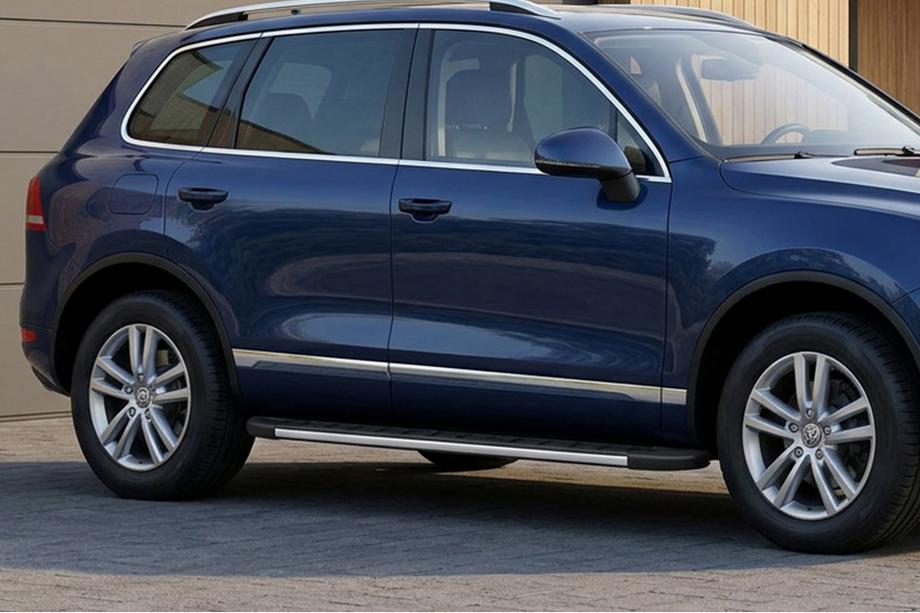 Volkswagen Touareg 2002–2010 Progi Boczné Duru (2 szt., Aluminium) Image