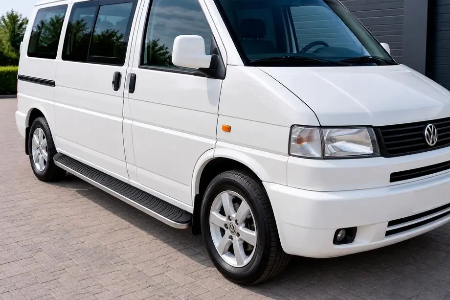 Volkswagen T4 Caravelle/Multivan 1990–2003 Progi Boczne Tayga Grey (2 szt., Aluminium) Image