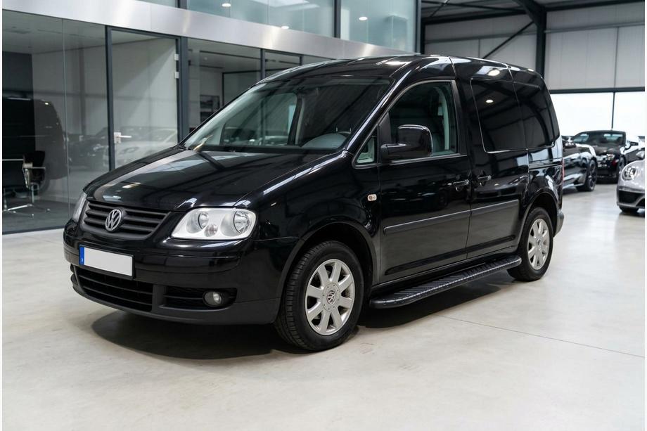 Volkswagen Caddy 2004-2010 Progi Boczné Bosphorus Black (2 szt., Aluminium) Maxi Rozstaw Osi Image