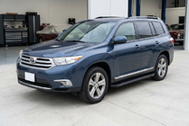 Toyota Highlander 2008-2013 Progi Boczné Allmond Black (2 szt., Aluminium) zdjęcia 1
