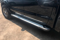 Toyota Hilux 2006-2015 Progi boczne Allmond Grey (2 szt., aluminium) zdjęcia 5