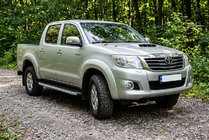 Toyota Hilux 2006-2015 Progi Boczné Fullmond (2 szt., Aluminium) zdjęcia 1