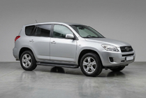 Toyota Rav 4 2006-2013 Progi Boczné Allmond Black (2 szt., Aluminium) zdjęcia 1