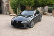 Lexus IS 500: mocny sportowy sedan z wolnossącym silnikiem V8 zdjęcia 3
