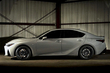 Lexus IS 500: mocny sportowy sedan z wolnossącym silnikiem V8 zdjęcia 2