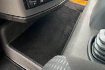MAN TGL 2005–2020 Dywaniki welurowe Premium (Czarny) zdjęcia 2
