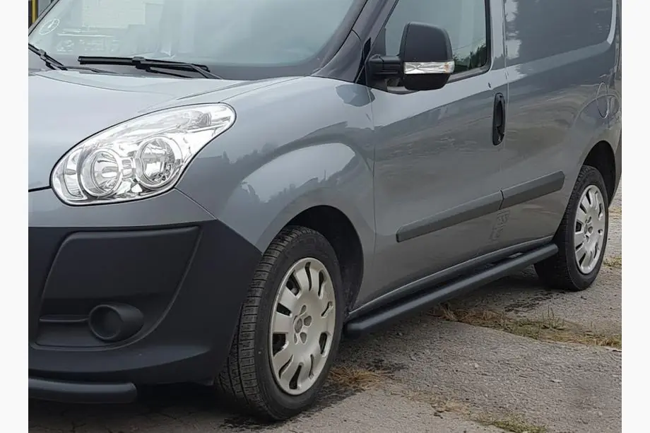 Opel Combo 2012-2018 Rury Boczne Black (2 szt., Stal Nierdzewna) Image
