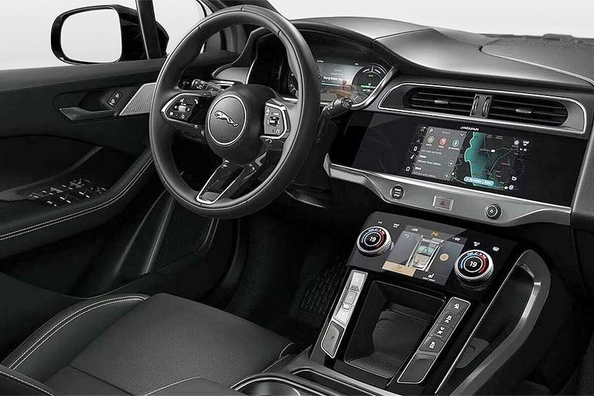 Jaguar I-Pace – test: stylowy elektryczny crossover o osiągach sportowego auta Zdjęcie 5