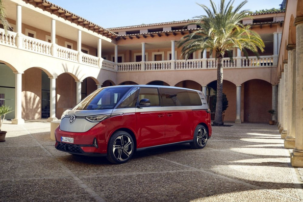 Test Volkswagen ID. Buzz GTX (Long, 91 kWh): Najmocniejszy elektryczny minivan