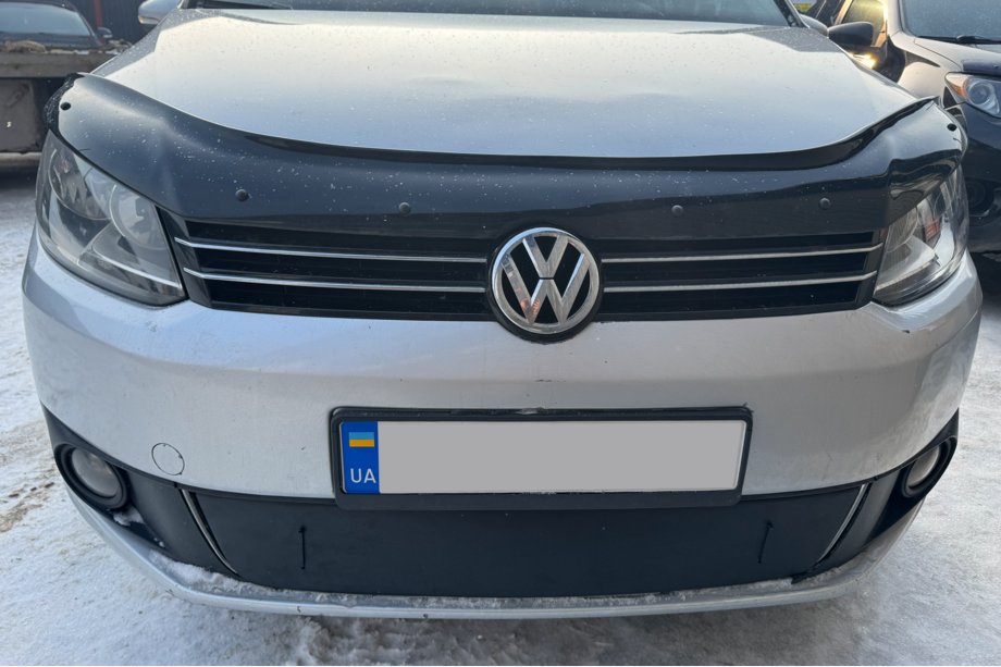 Volkswagen Touran 2010-2015 Zimowa osłona na kratkę (dolna) Matowy Zdjęcia 2