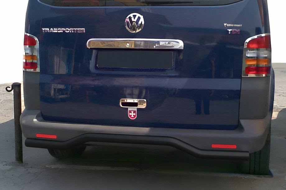Volkswagen T5 Multivan 2003–2010 Tylna Belka Fala Czarna (Stal Nierdzewna) Image