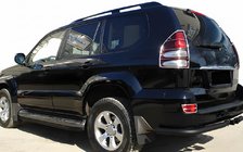 Toyota Land Cruiser Prado 120 2002-2009 Tylne narożniki AK003 Czarny (2 szt., nierdzewne) zdjęcia 1
