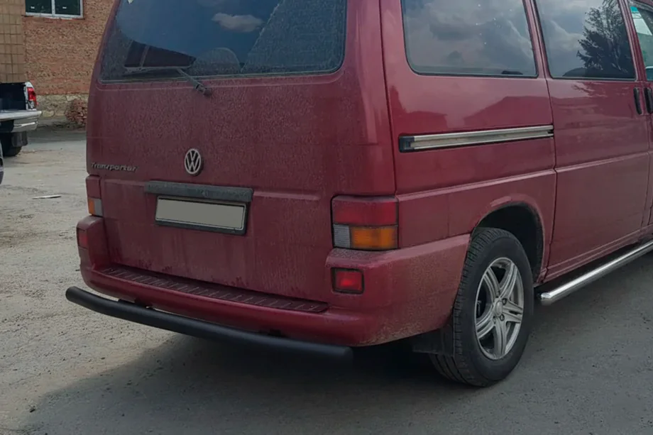 Volkswagen T4 Caravelle/Multivan 1990–2003 Tylna Belka AK002 Czarna (Stal Nierdzewna) Image
