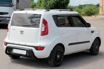 Kia Soul I 2008-2013 Tylna Belka AK002 Czarna (Stal Nierdzewna) zdjęcia 2