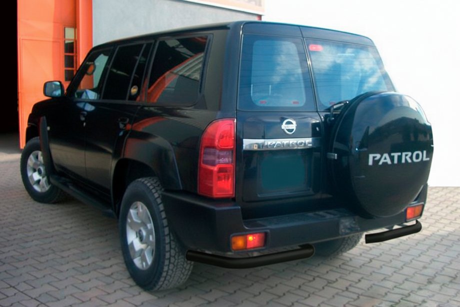 Nissan Patrol Y61 1997-2011 Tylne Narożniki AK003 Czarny (2 szt, Stal Nierdzewna) Zdjęcia 1