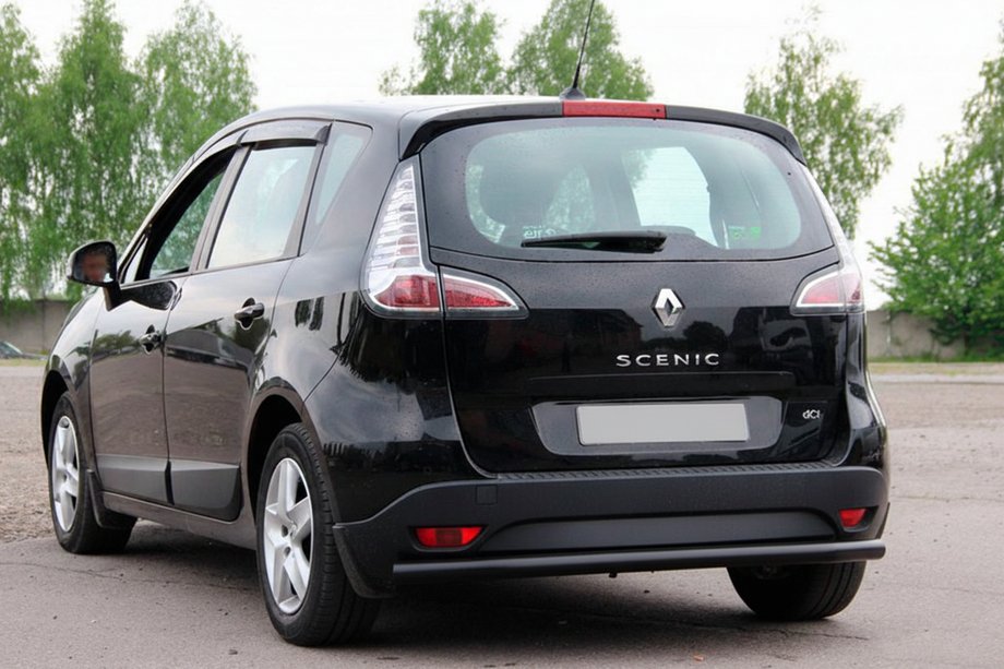 Renault Scenic/Grand 2009-2016 Tylna Belka AK002 Czarna (Stal Nierdzewna) Zdjęcia 3
