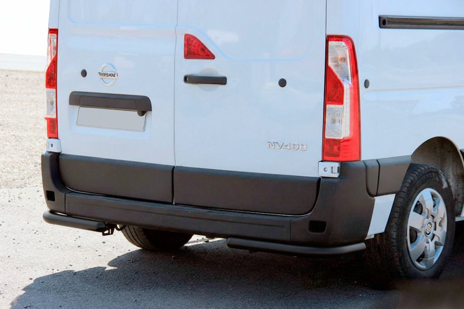 Nissan NV400 2010-2024 Tylne narożniki AK003 Czarny (2 szt., nierdzewne) Image
