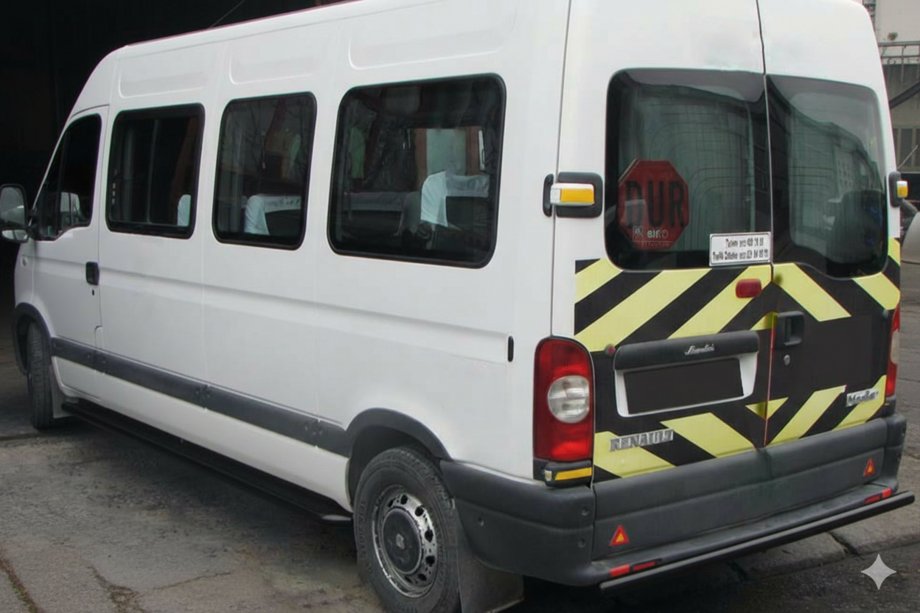 Nissan Interstar 2002-2010 Pałąk Tylny AK002 Czarny (Stal Nierdzewna) Image