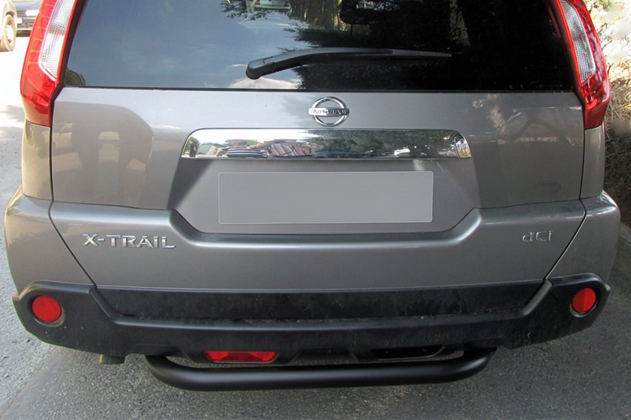 Nissan X-trail T31 2007-2014 Tylny Uchwyt AK007 Czarny (2 szt., Stal Nierdzewna) Image