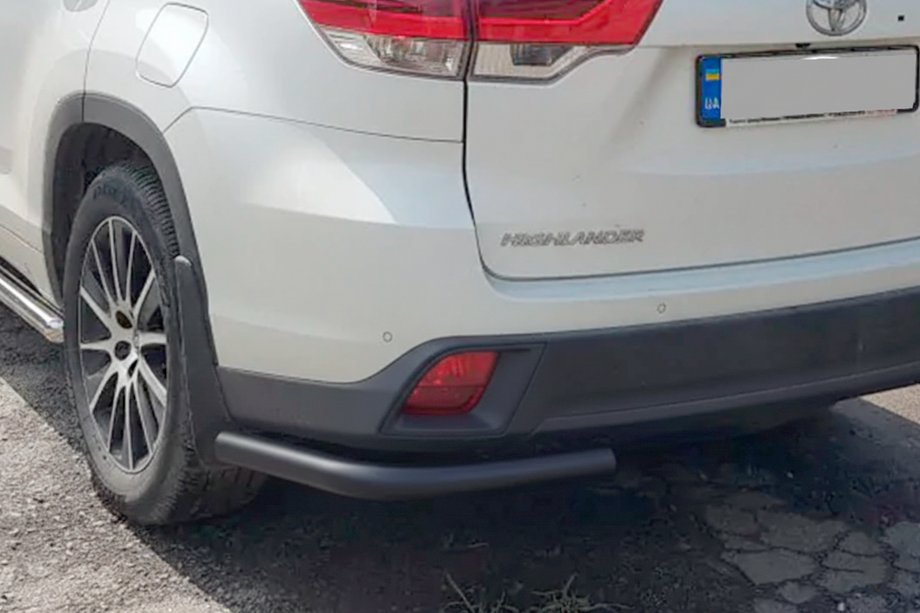 Toyota Highlander 2013-2019 Tylne narożniki Black (2 szt., stal nierdzewna) Image