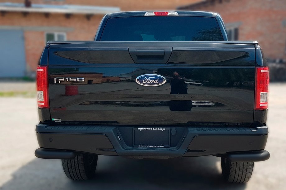 Ford F-150 2014-2021 Tylne narożniki AK003 Czarny (2 szt., nierdzewne) Image