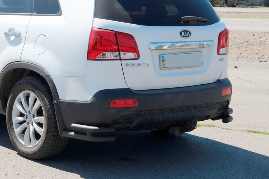 Kia Sorento II XM 2009-2014 Tylne Podwójne Narożniki AK003-Podwójny Black (Stal Nierdzewna) Image