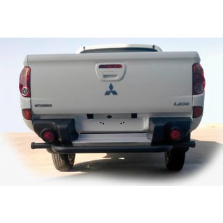 Tylny Ochraniacz AK007 Czarny (Stal Nierdzewna) Mitsubishi L200 2006-2015