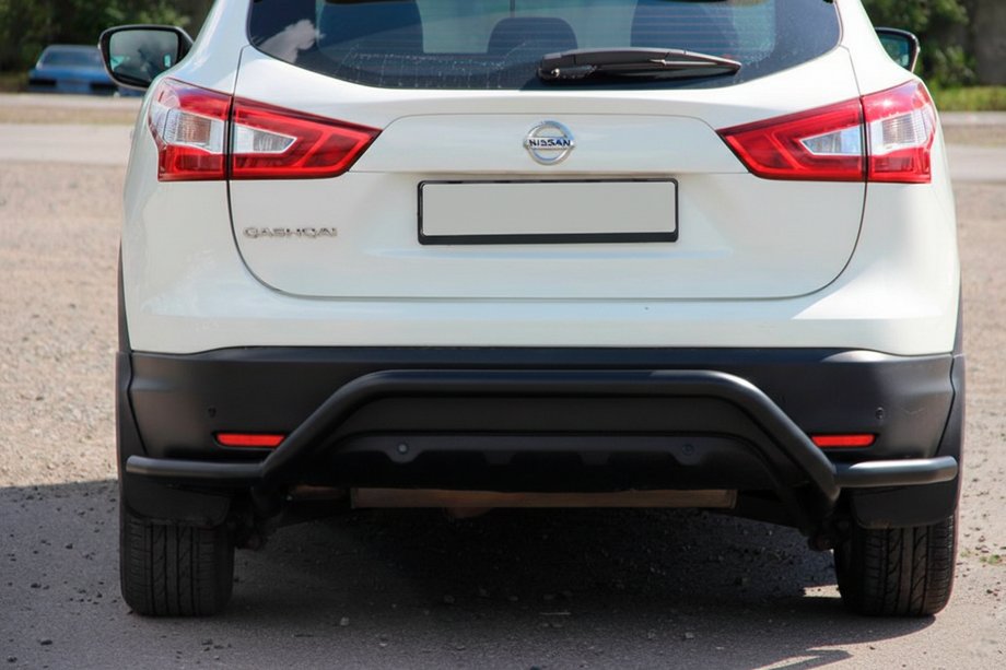 Nissan Qashqai 2014-2021 Tylna Belka AK007-Plus Czarna (Stal Nierdzewna) Image