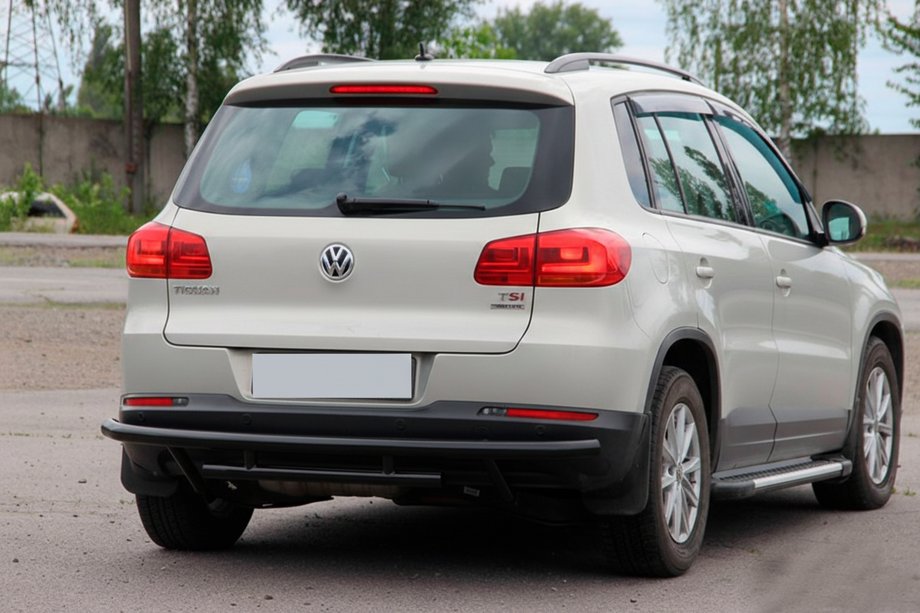 Volkswagen Tiguan 2007-2016 Tylny Ochraniacz AK002-2 Czarny (Stal Nierdzewna) Zdjęcia 3