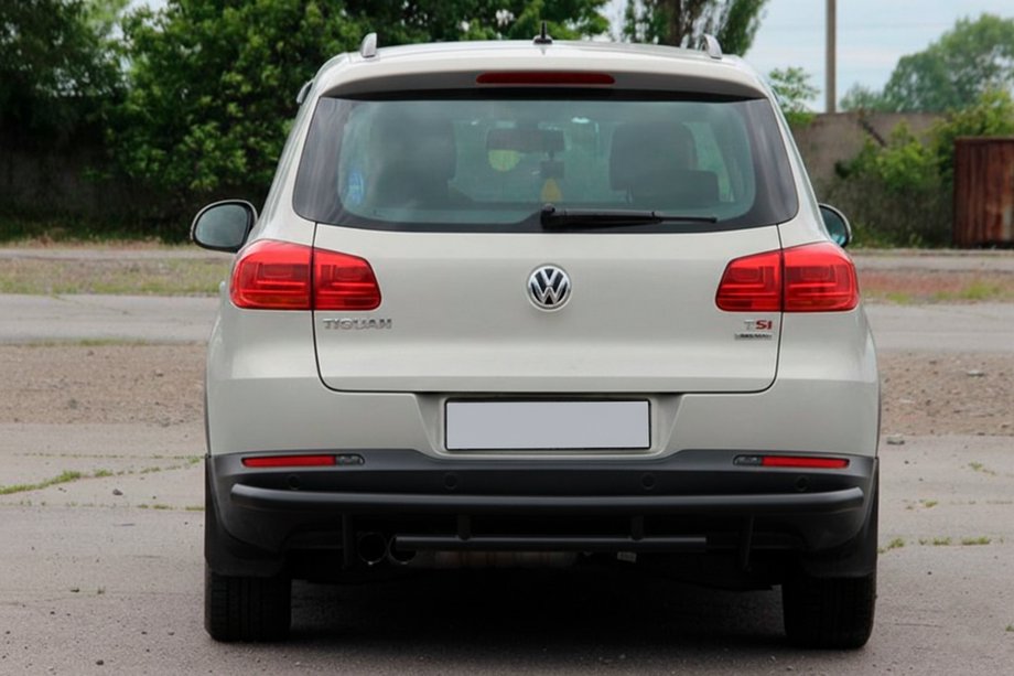 Volkswagen Tiguan 2007-2016 Tylny Ochraniacz AK002-2 Czarny (Stal Nierdzewna) Zdjęcia 4
