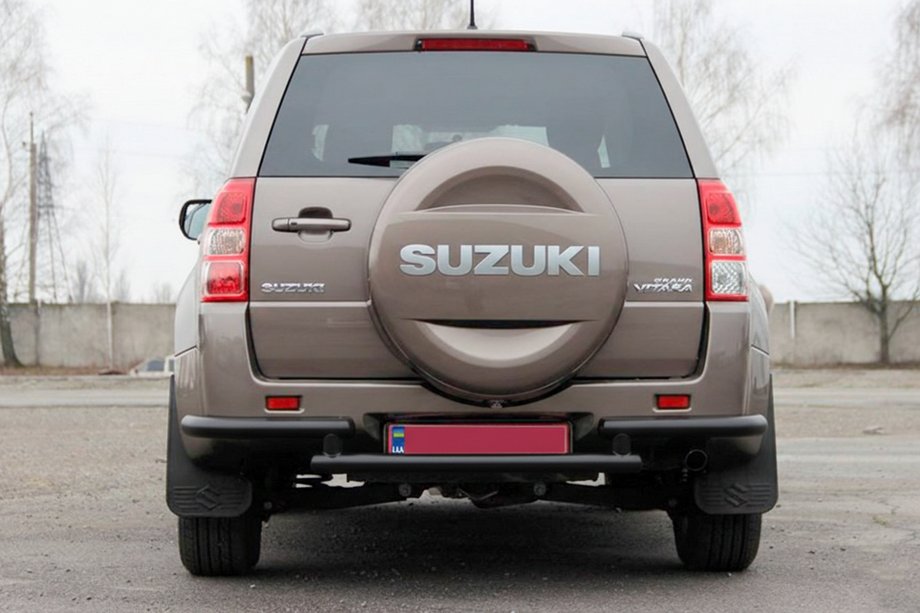 Suzuki Grand Vitara 2005-2017 Tylny Ochraniacz AK003-2 Czarny (Stal Nierdzewna) Image