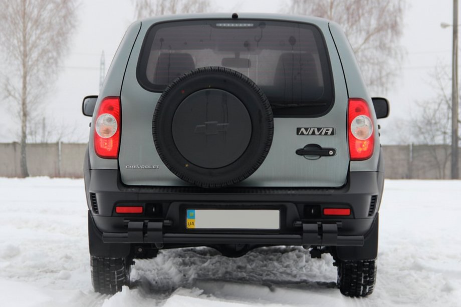 Chevrolet Niva 1998-2020 Pałąk Tylny AK015 Czarny (Stal Nierdzewna) Zdjęcia 2