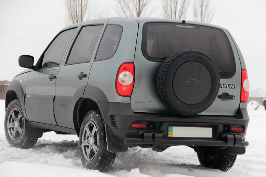 Chevrolet Niva 1998-2020 Pałąk Tylny AK015 Czarny (Stal Nierdzewna) Zdjęcia 3