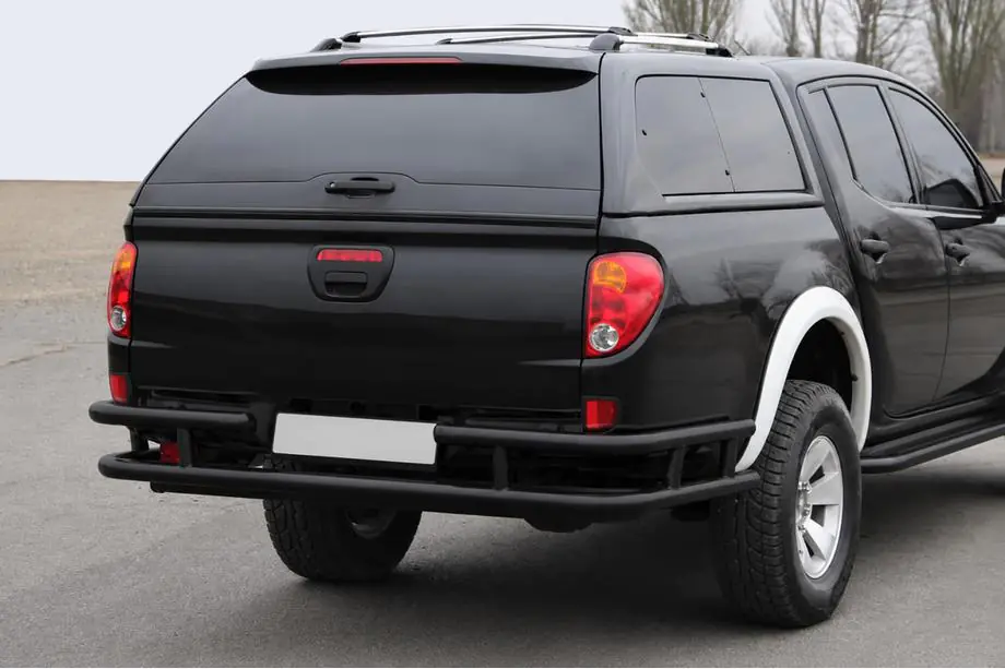 Mitsubishi L200 2006-2015 Tylny Ochraniacz AK0022 Czarny (Stal Nierdzewna) Image