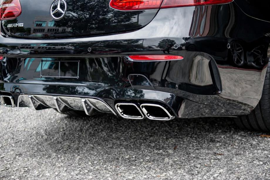 Mercedes E-class coupe C238 2016-2024 Tylny Dyfuzor Black z Końcówkami Chrome (Design AMG63) Image