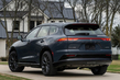Toyota Crown Signia: Hybrydowy crossover klasy premium zdjęcia 4