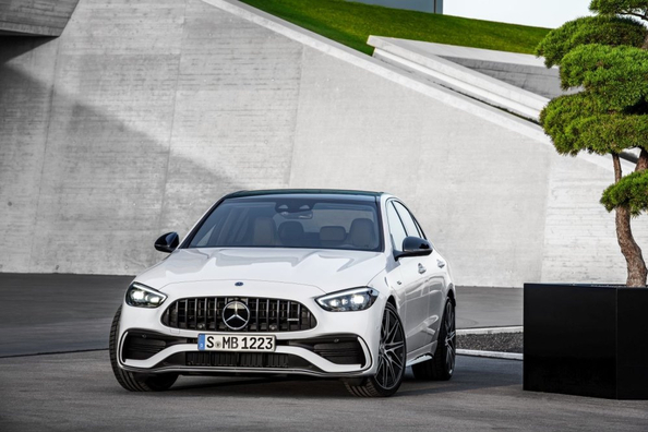 Test kompaktowego sedana sportowego Mercedes-Benz C 43 AMG