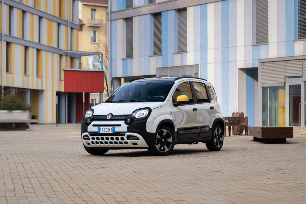 Test Fiata Pandina: odświeżony miejski hatchback z układem mild hybrid
