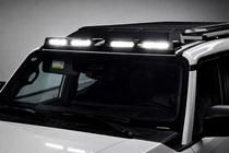 Toyota Land Cruiser Prado 250 2023- Daszek na przednią szybę z LED (Biały) zdjęcia 1