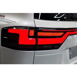 Lampy tylne V2 Toyota Land Cruiser 300 2021- zdjęcia 3