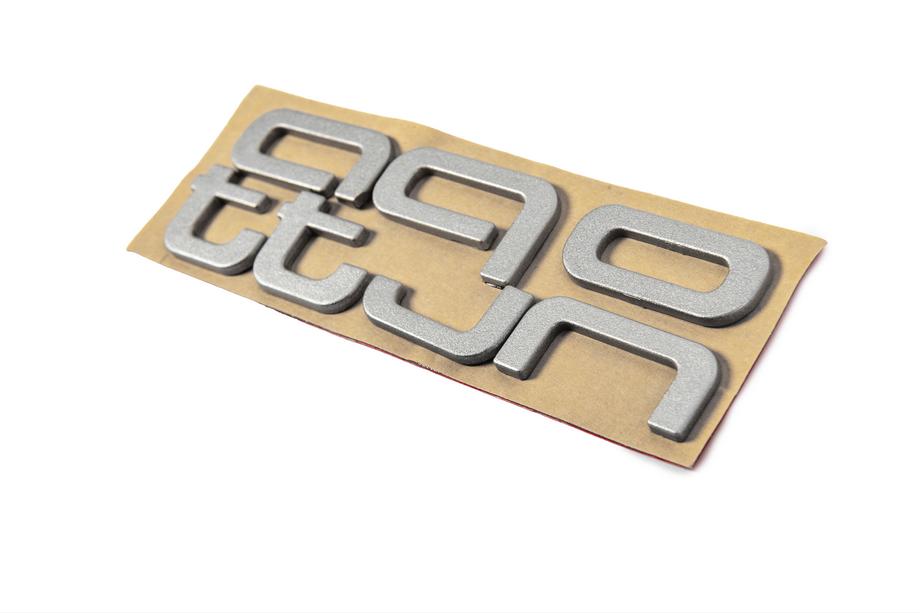 Audi Emblemat napis Quattro Grey Zdjęcia 3