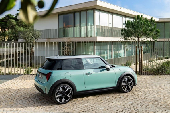 Test MINI Hatchback 3-door (F66): nowa generacja